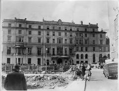Harold-Place-showing-the-bomb-sites-c1947